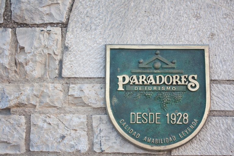 Paradores
