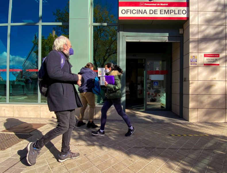 Europapress 4122295 Oficina Empleo Comunidad Madrid Diciembre 2021 Madrid Espana Numero Parados