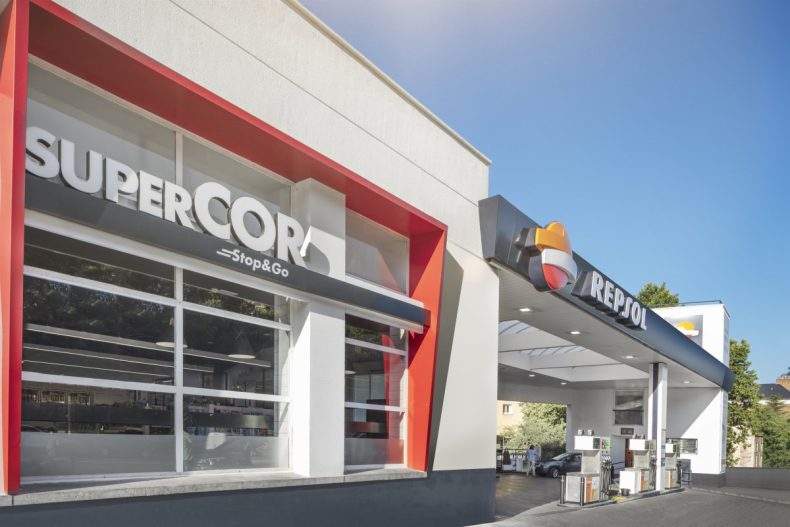 Europapress 1720585 Repsol Repsol Corte Ingles Abriran 1000 Tiendas Supercor Stopgo Tres Anos