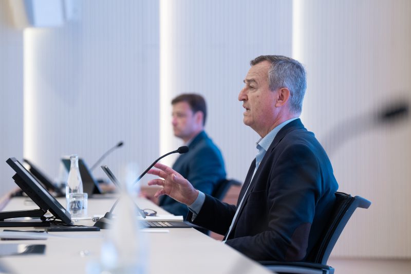 Europapress 5355777 Consejero Delegado Banco Sabadell Cesar Gonzalez Bueno Director Financiero