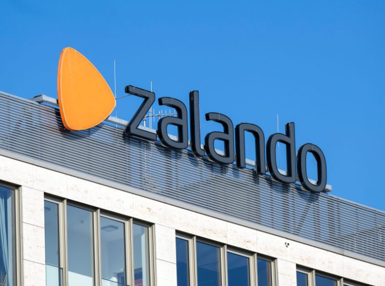 Europapress 4744930 Filed 21 March 2022 Berlin The Logo Of The Online Retailer Zalando Is