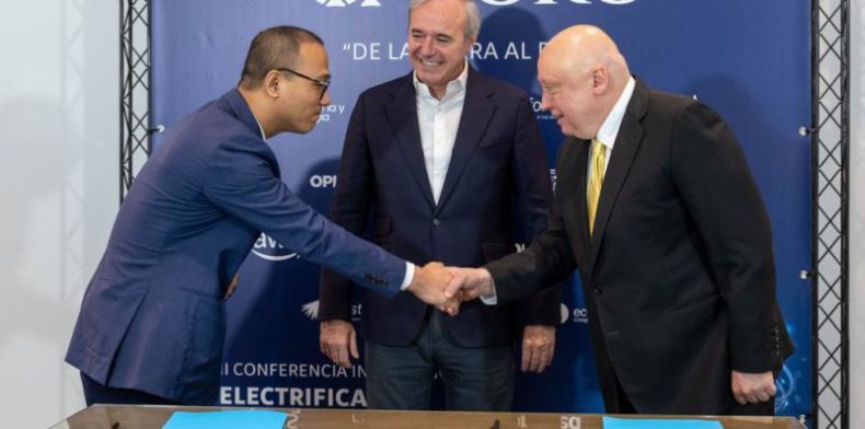 Europapress 5978978 Cui Can Head Cge Internacional Jorge Azcon Presidente Gobierno Aragon