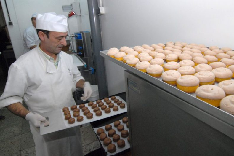 Europapress 1691007 Trabajadores Dan Baja Enfermedad 394 Mas Autonomos Andalucia Ata