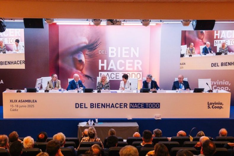 Europapress 6808023 Asamblea General Lavinia Accionista Unico Grupo Asisa