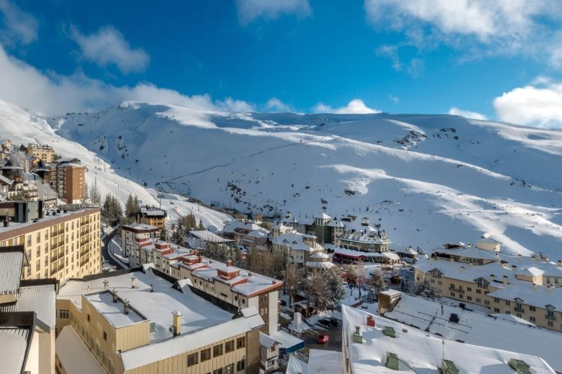 Dest Spain Granada Sierra Nevada Pradollano Shutterstock 1071308393 Universal Within Usage Period