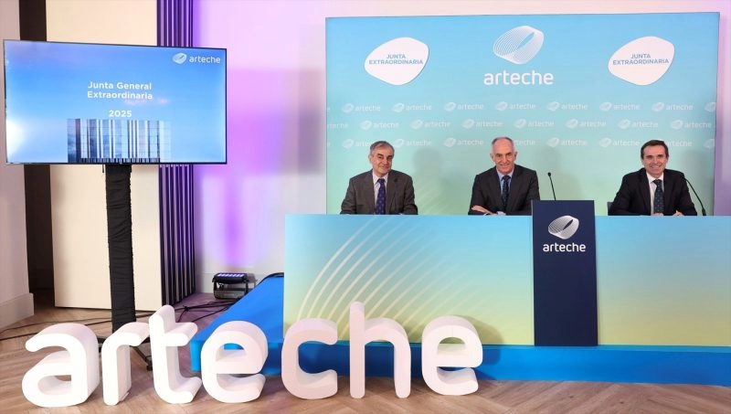 Europapress 7147359 Jose Ramon Berecibar Alex Arteche Luis Maria Perez