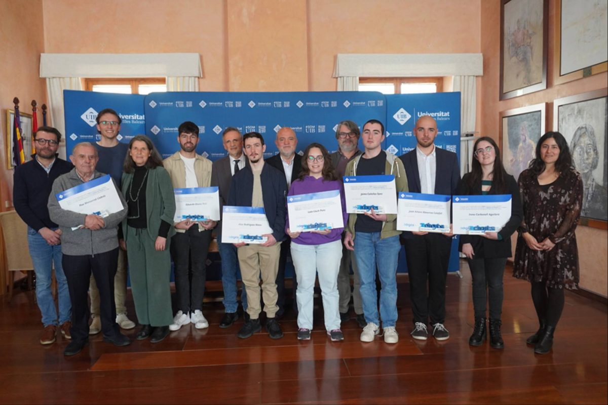 Img 1cb23336456b42c0d42049a421085e