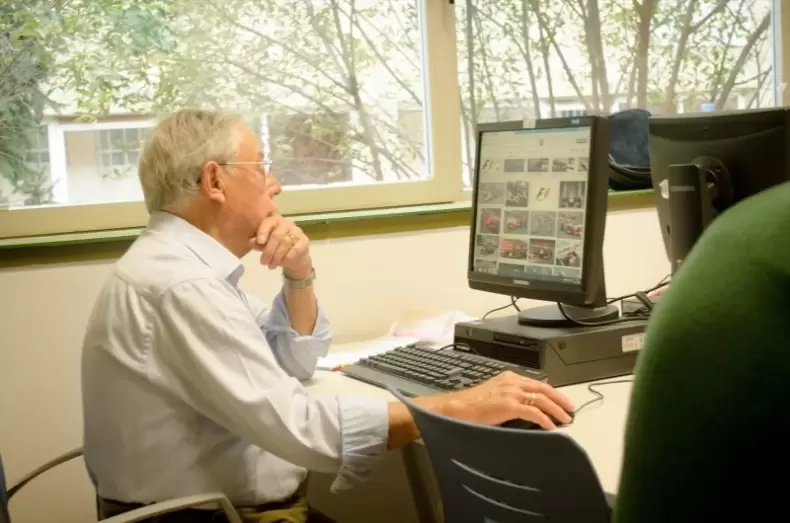 Europapress 1435612 Asturias Aumentan Nuevo Personas Viven Solas Espana 46 Millones 252 Hogares