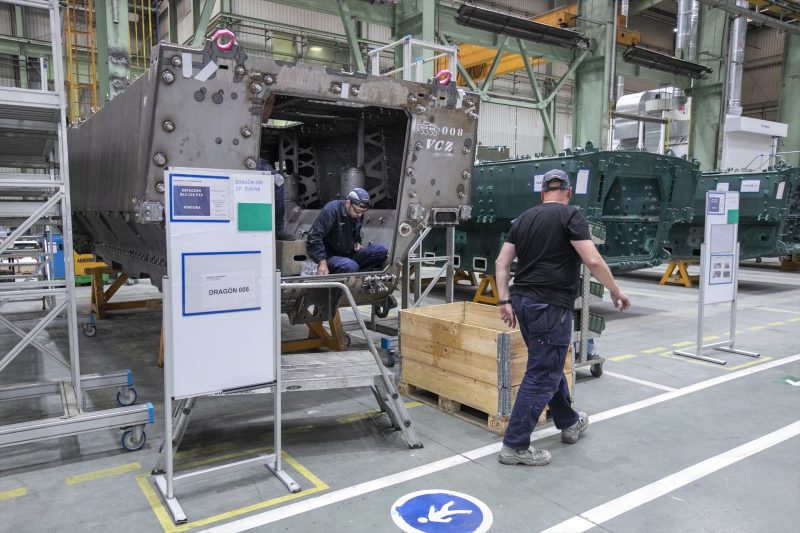 Europapress 4671646 Operarios Trabajan Fabrica General Dinamics Septiembre 2022 Trubia Asturias