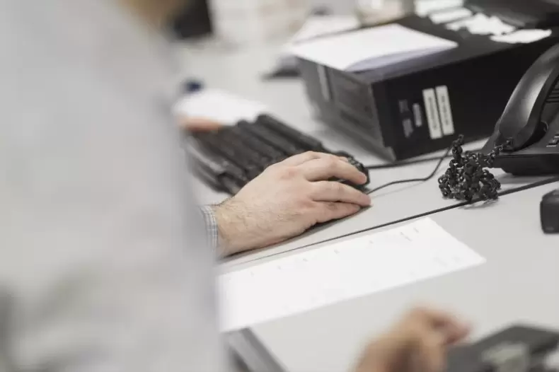 Europapress 6109021 Oficina Ordenadores Trabajo Trabajando Empleo Desempleo Paro Trabajador