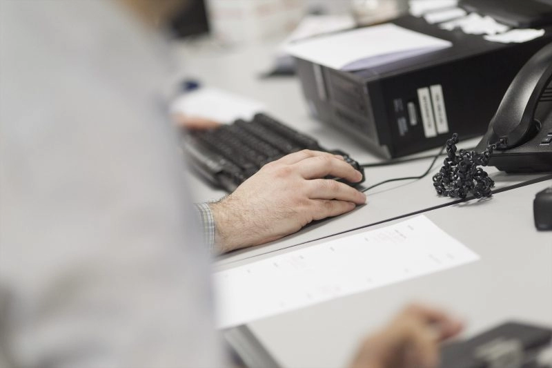 Europapress 6109021 Oficina Ordenadores Trabajo Trabajando Empleo Desempleo Paro Trabajador