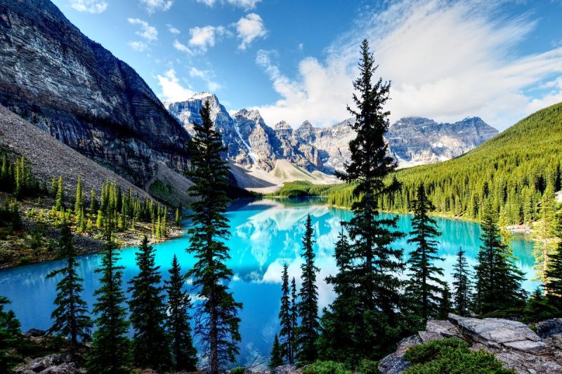 Dest Canada Lake Louise Gettyimages 1002426346 Universal Within Usage Period