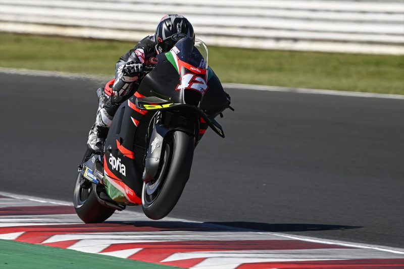 Europapress 3923159 Piloto Espanol Motogp Maverick Vinales Debut Aprilia Test Privado Circuito