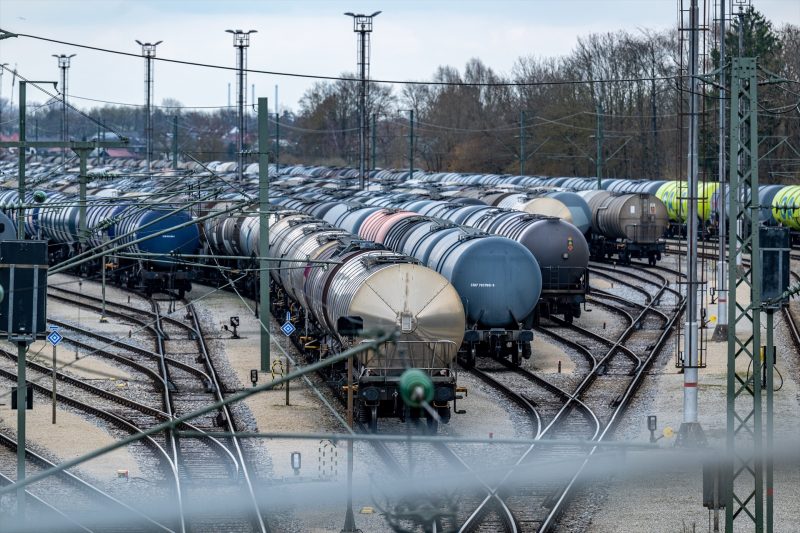 Europapress 7437068 15 March 2026 Bavaria Vohburg An Der Donau Tank Cars Are Parked Near The