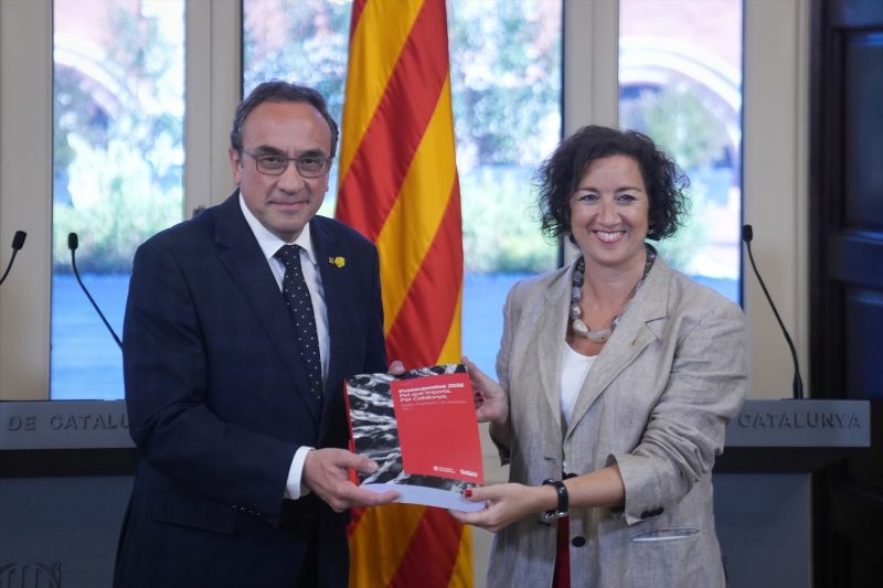 Europapress 7541146 Presidente Parlament Josep Rull Consellera Economia Finanzas Generalitat