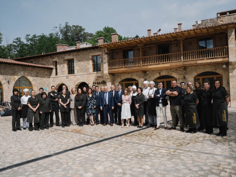 Europapress 7572998 Ministro Industria Turismo Jordi Hereu Asiste Ceremonia Institucional