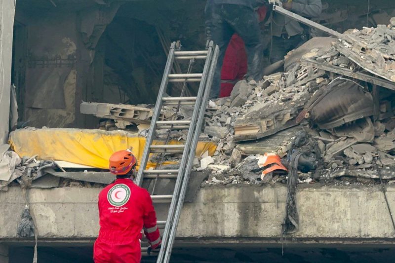 Europapress 7579709 March 12 2026 Iran Iran Rescue Teams From The Iranian Red Crescent Society