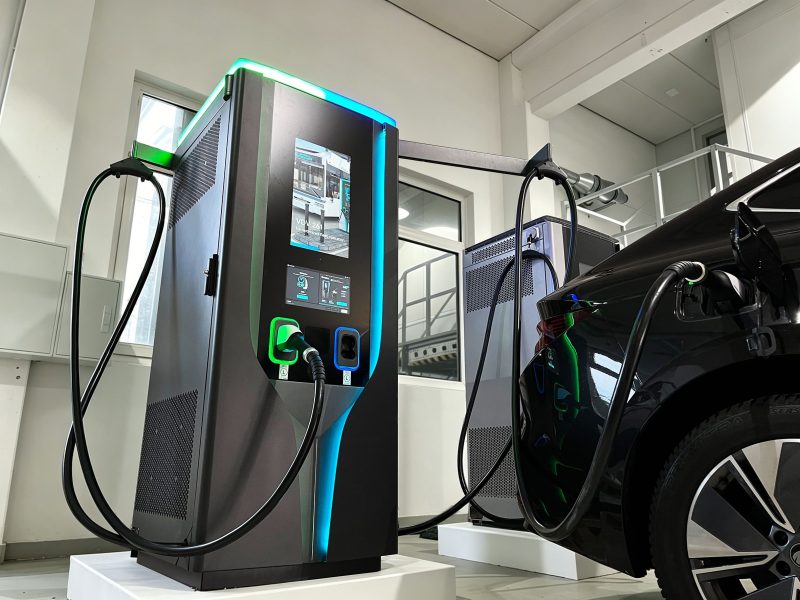 Imagen Xcharge Presenta En Power2drive Europe La Nueva Estacion C7 Su Cargador Ultrarrapido De Hasta 480 Kw