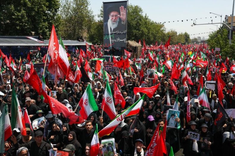 Europapress 7648816 Iran Tehran July 2026 Mourners Follow Funeral Procession For Supreme Leader