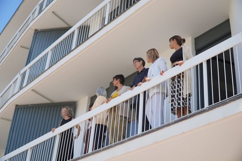 Europapress 7744347 Isabel Rodriguez Visita Localidad Navarra Lekunberri Complejo Residencial